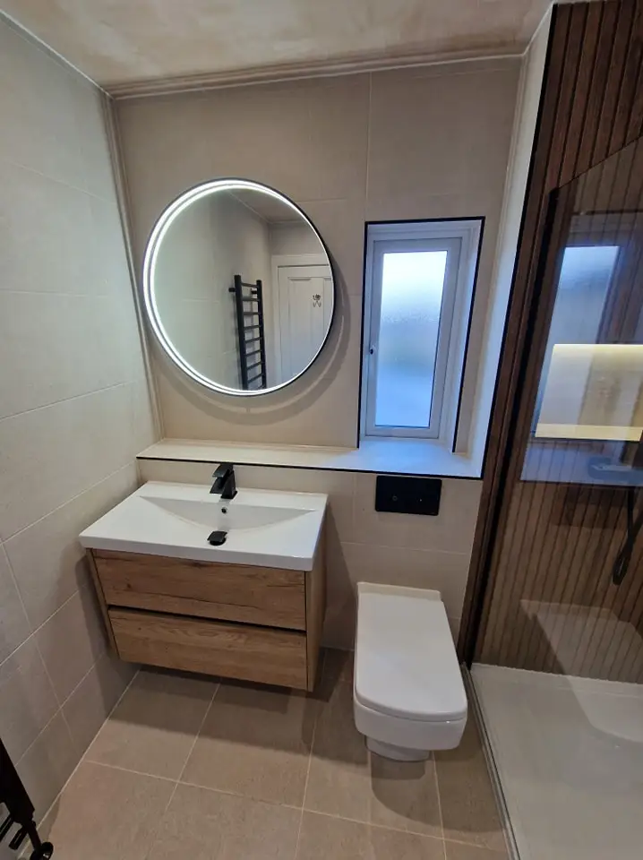 Main bathroom by Clan Bathrooms, Glasgow