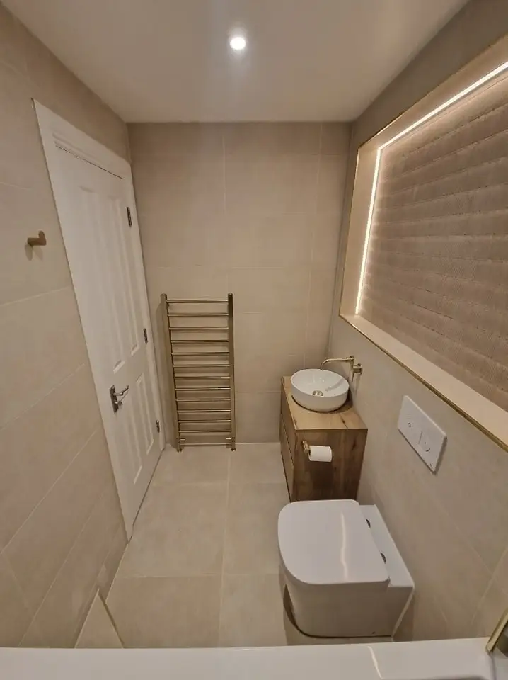 Main bathroom by Clan Bathrooms, Glasgow
