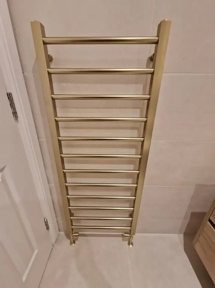 Main bathroom by Clan Bathrooms, Glasgow