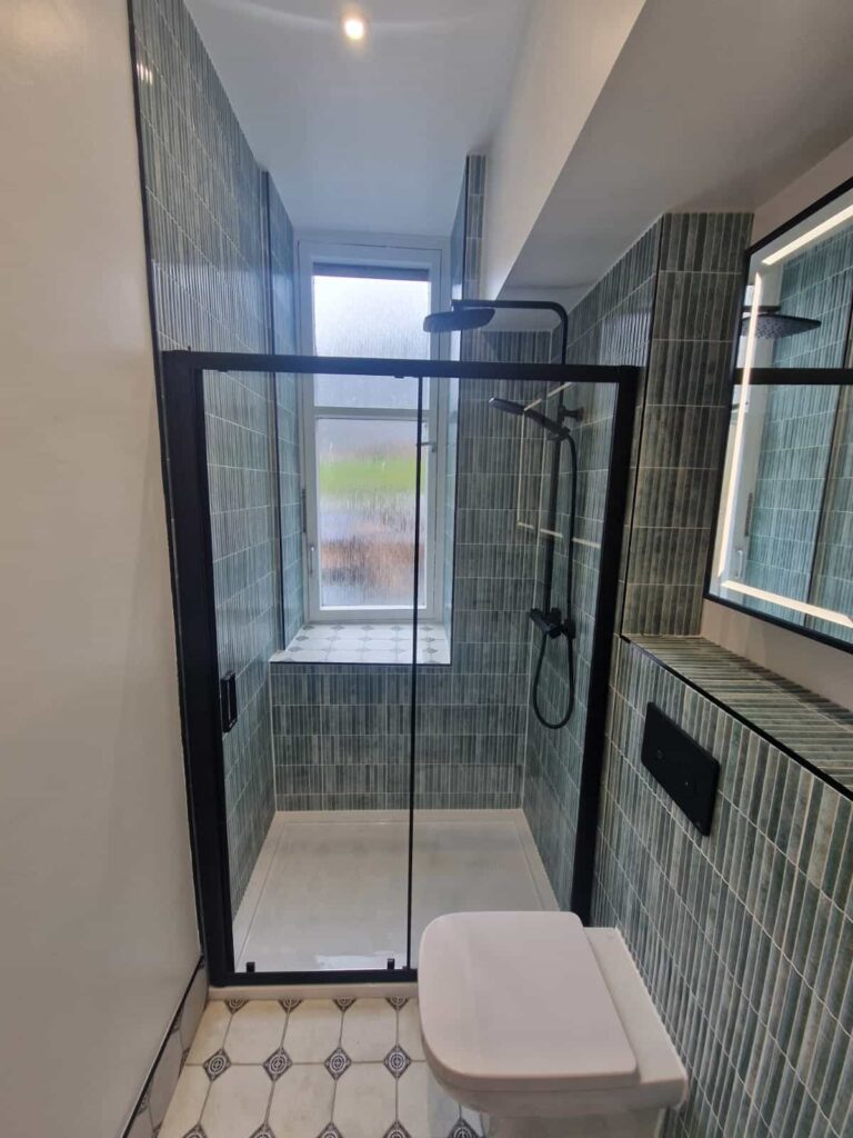 Main bathroom by Clan Bathrooms, Glasgow
