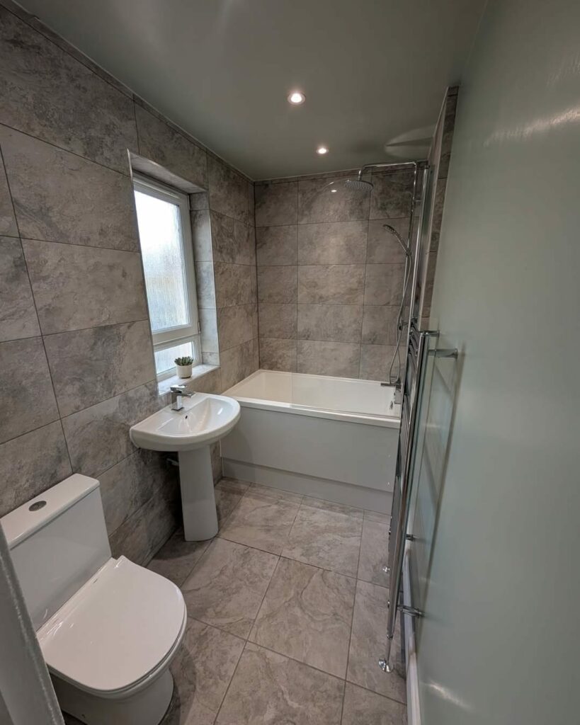 Main bathroom by Clan Bathrooms, Glasgow