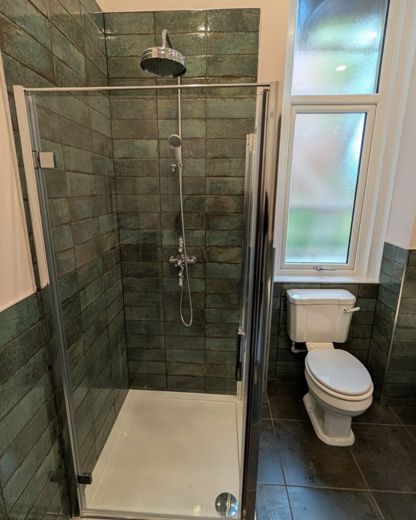 Main bathroom by Clan Bathrooms, Glasgow